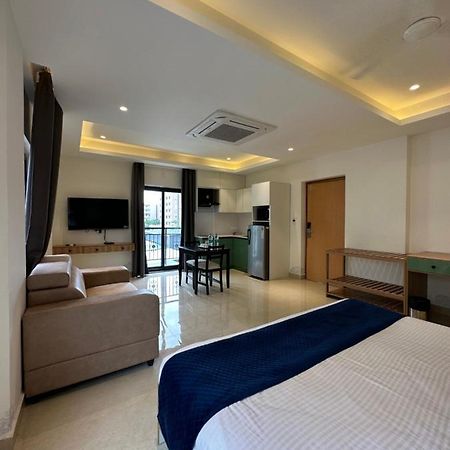 Western Suites Hitech City Гайдарабад Екстер'єр фото